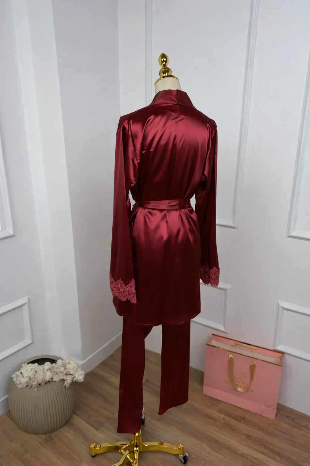 A shiny robe and shirt set ♥️